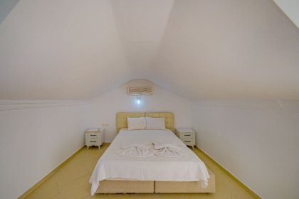 Villa Nicolas (2096)