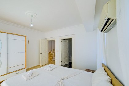Villa Nicolas (2096)