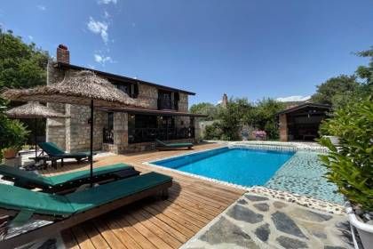 Villa Adela (1382)