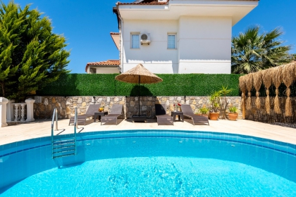 Villa Almon Marine (1991)