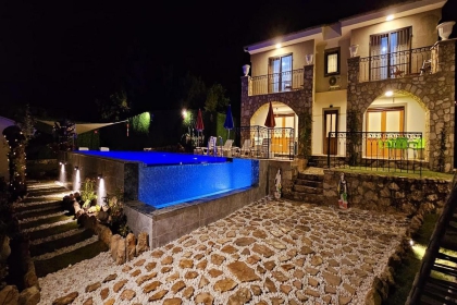 Villa Alpay (1992)