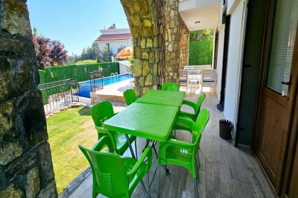 Villa Alpay (1992)