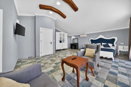 Villa Arena (2311)