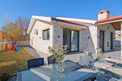 Villa Almon 2 (1094)