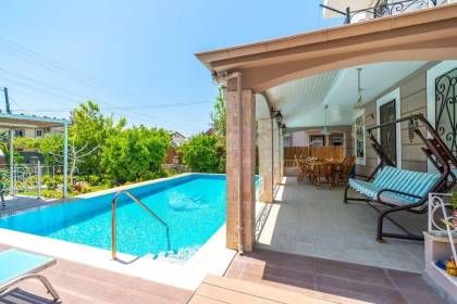 Villa Çetin Ata | Fethiye Merkezde Jakuzili ve 6 Kişilik Özel Havuzlu Tatil Villası (1039)