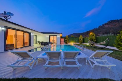 Villa Ayperi 2 (1782)