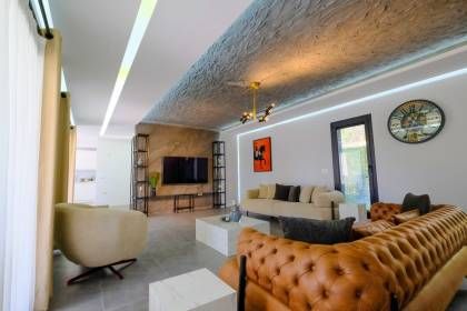 Villa Bal 1 (1170)