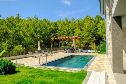 Villa Bal 1 (1170)