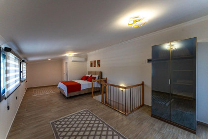Villa Beyza 1 (1995)
