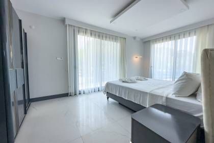 Villa Mega (1346)
