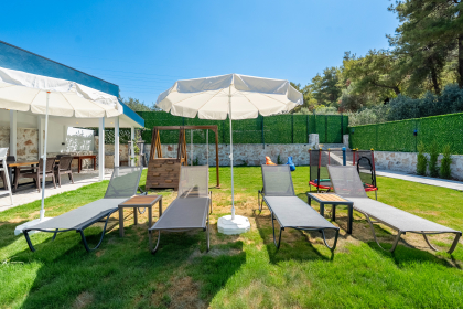 Villa West (2088)