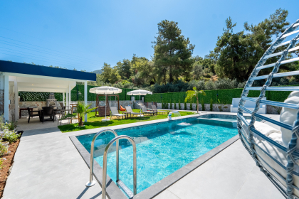 Villa West (2088)