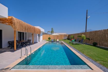 Villa Cocos Serinlik | Çalış Plajı'na Yürüme Mesafesinde Saunalı ve Jakuzili Lüks Tatil Villası (1673)