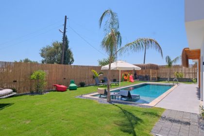 Villa Cocos Serinlik | Çalış Plajı'na Yürüme Mesafesinde Saunalı ve Jakuzili Lüks Tatil Villası (1673)