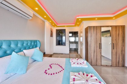 Deniz Manzaralı Villalar 1 (2199)