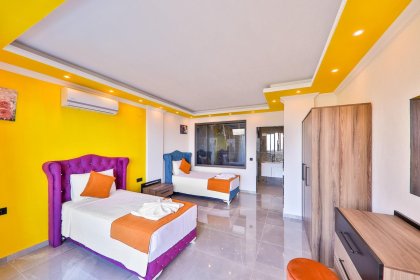 Deniz Manzaralı Villalar 2 (2200)