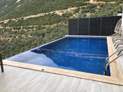Deniz Manzaralı Villalar 2 (2200)