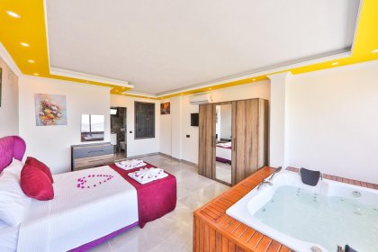 Deniz Manzaralı Villalar 2 (2200)