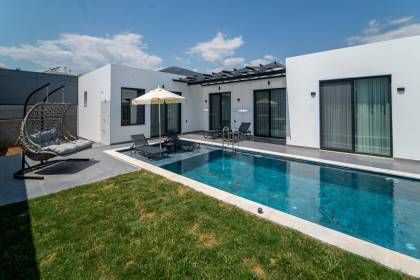 Villa Güçlü 1 (1083)