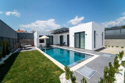 Villa Güçlü 1 (1083)