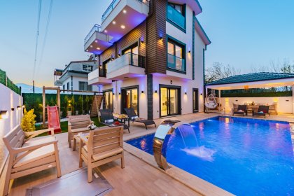Villa Elara (2249)