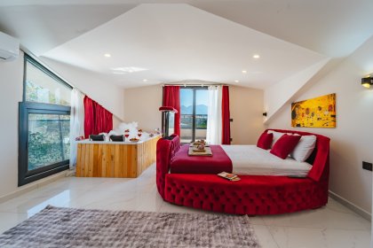 Villa Elara (2249)