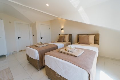 Villa Elara (2249)