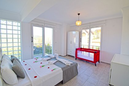 Villa Eroya 2 (2070)