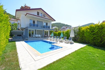 Villa Eroya 2 (2070)