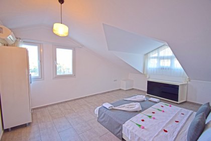 Villa Eroya 2 (2070)