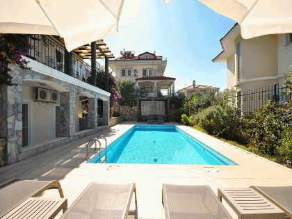 Villa Gravity (2242)