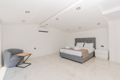 Villa Gucci (2368)