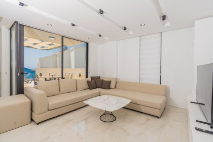 Villa Gucci (2368)