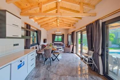 Villa Aşke | Fethiye Merkez Korunaklı Kiralık Villa (1008)