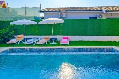 Villa Aşke | Fethiye Merkez Korunaklı Kiralık Villa (1008)