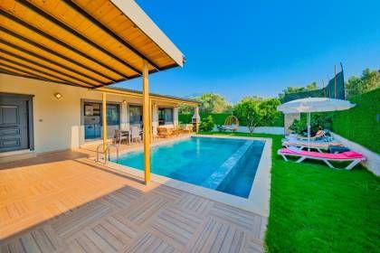 Villa Aşke | Fethiye Merkez Korunaklı Kiralık Villa (1008)