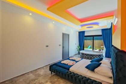 Villa Like Free (1255)
