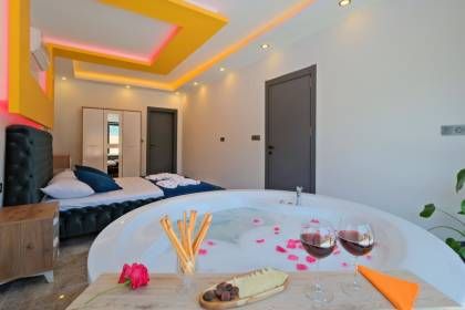 Villa Like Free (1255)