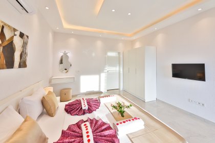 Villa Lingo 1 (2130)