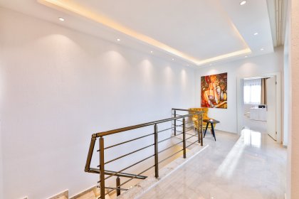 Villa Lingo 1 (2130)