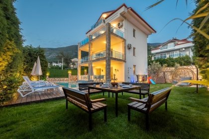 Villa Ovantis (1338)