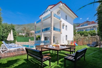 Villa Ovantis (1338)