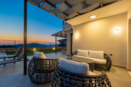 Villa Mavi Düş (2083)