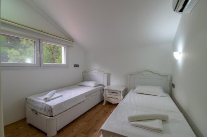 Villa Narses (1333)