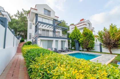 Villa Narses (1333)