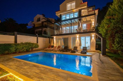 Villa Narses (1333)