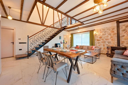 Villa Nisan (2132)