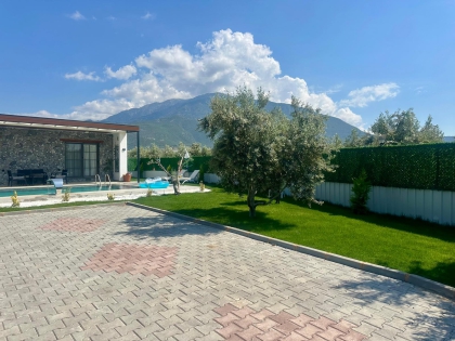 Villa Nora (1944)