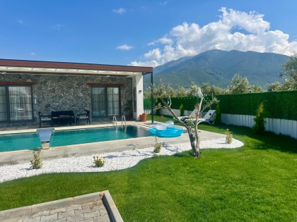 Villa Nora (1944)