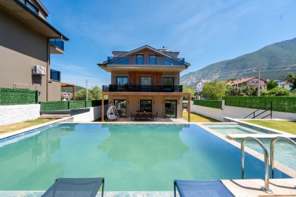 Villa Ottava Prime (1987)